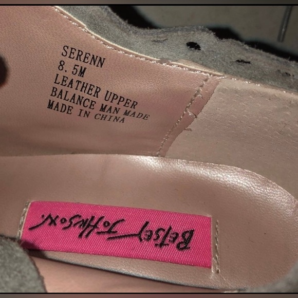 Rare Vintage Betsey Johnson Serenn grey suede platform laceup booties - Picture 3 of 7